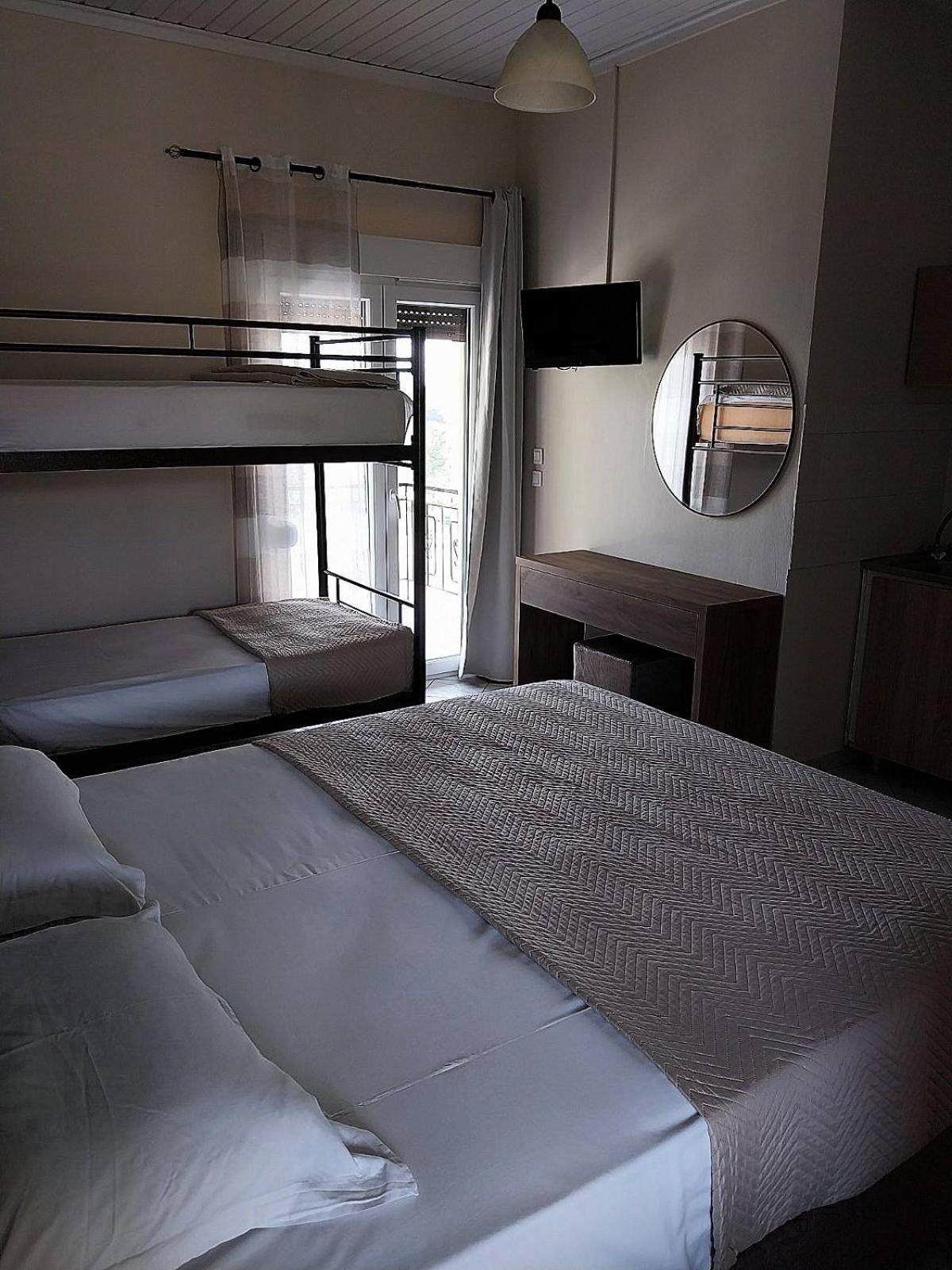 Aggeliki Apartments Nikiana Oda fotoğraf